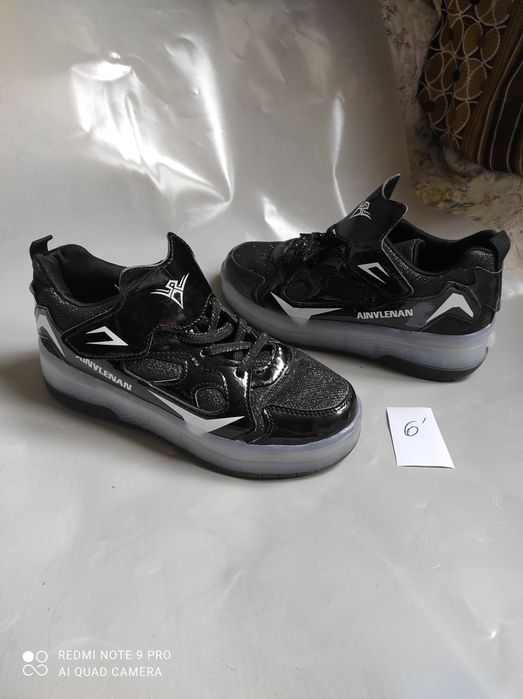 продам кроссовки и сапоги импортные  подростковые