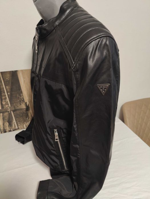 Geaca Guess masura L