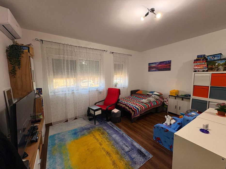 Apartament doua camere Dumbravita  - proprietar