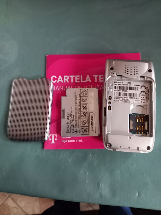 Vând Sony Ericsson Z600 pt Colecționari sau Pasionați