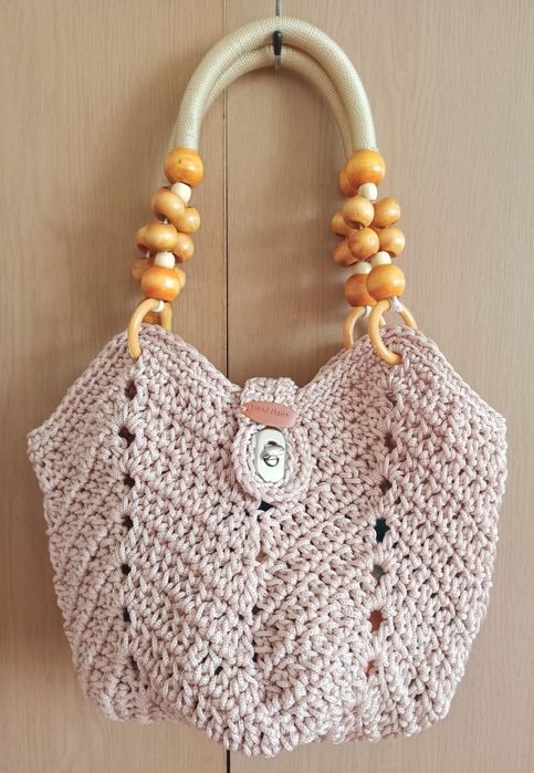 Ръчно плетени дамски чанти