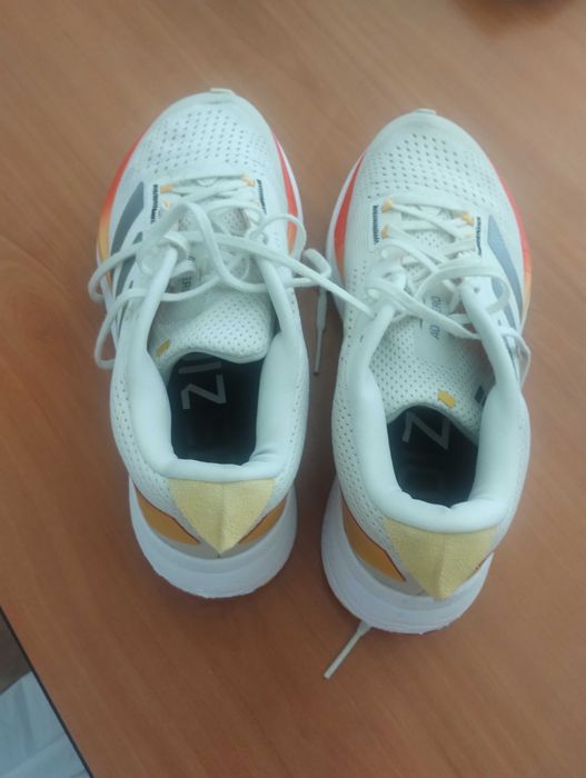Маратонки adidas 38 номер