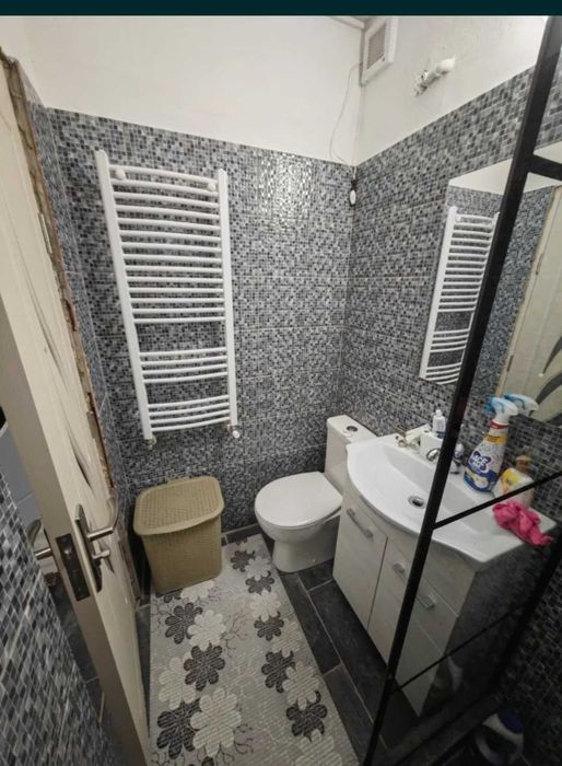 Garsoniera de vanzare