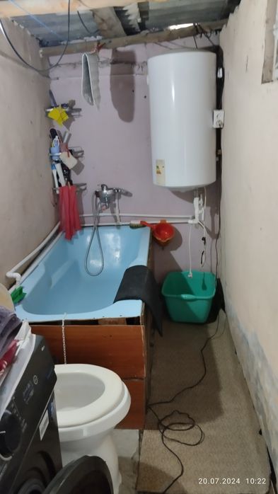 Продаю свой дом в общем дворе