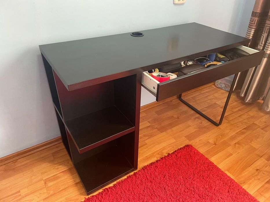 Срочно продам стол письменный