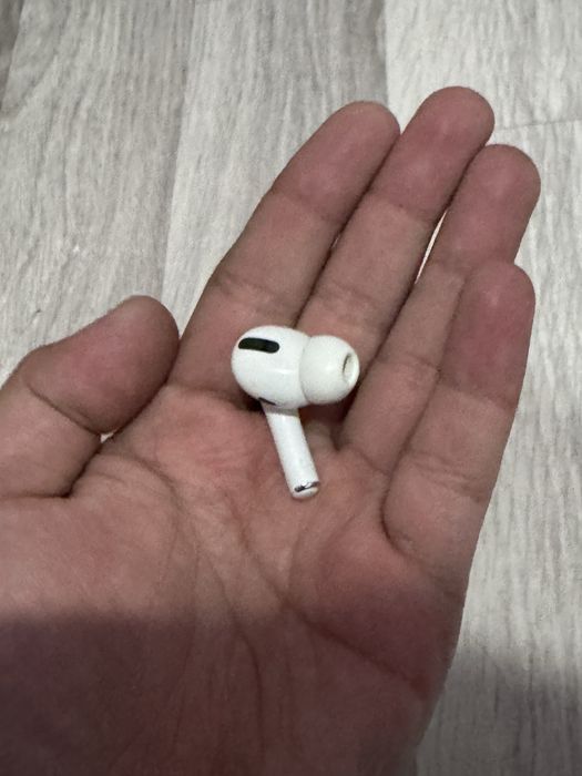 Air pods 2 pro левый наушник