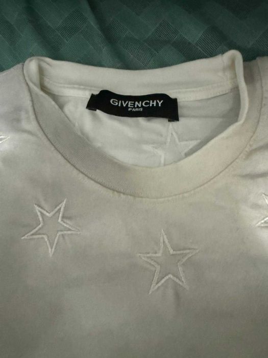 [REDUCERE] Tricou Givenchy Paris Marimea L NEPURTAT