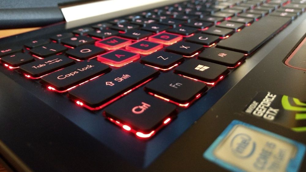 Aspire VX5-591G ® (Core i5-7300HQ, 8GB DDR 4, HDD 1TB, GTX 1050 4GB)