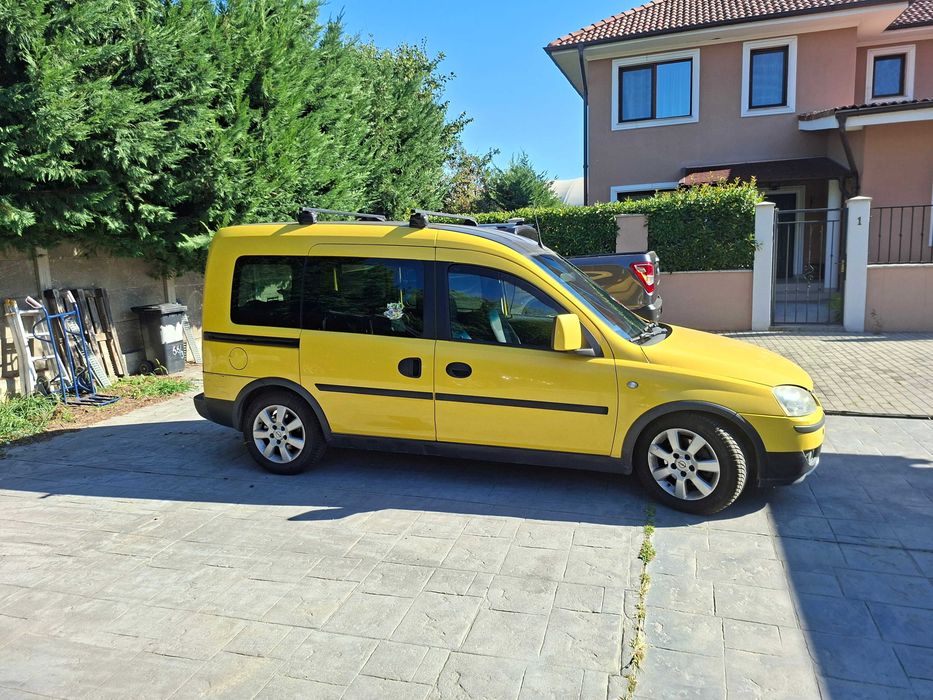 Opel Combo C Tour Arizona 2008 1.7 CDTI 101 CP – întreținut, pregătit de drum, ideal pentru aventuri