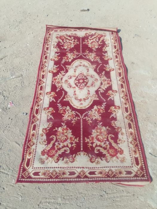 Продаю ковры в хорошем состоянии