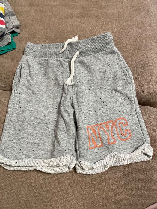 Отдам даром вещи на мальчика 2 лет