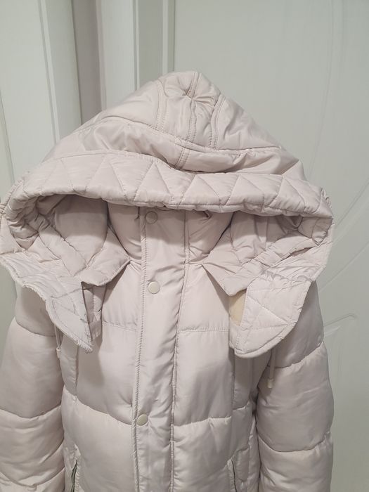 Зимно дамско яке 36/38 цвят нюд