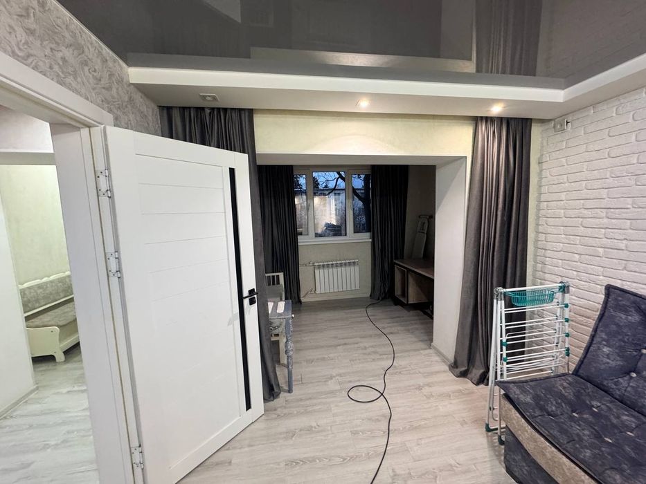 Буюк Ипак Йули кирпич 2/3/5 балкон 2х6