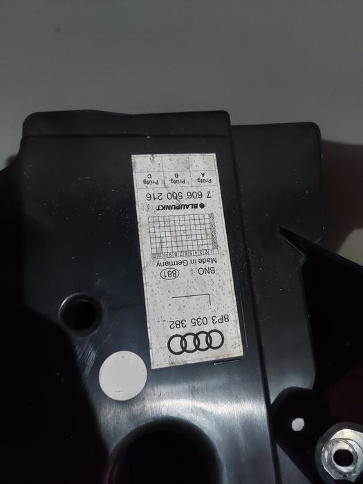 Tub bass Subwoofer Audi A3 8 p 2 sau 4 usi