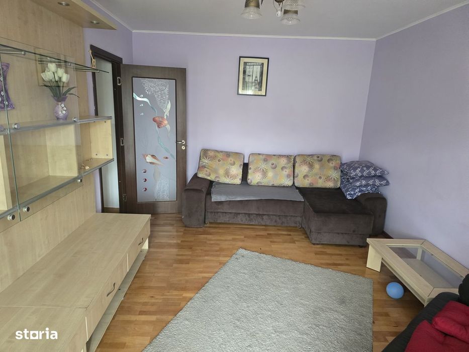 Apartament de 3 camere cu balcon și debara, gata de utilizare