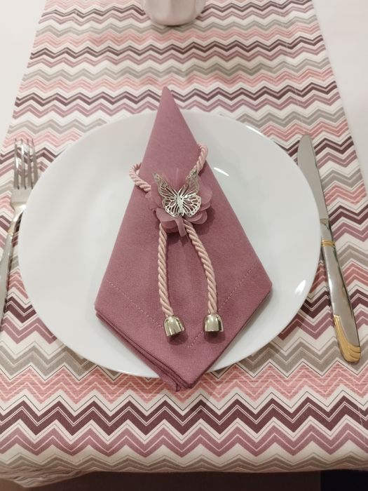 Тишлайфери  текстилни салфетки и пръстени за тях