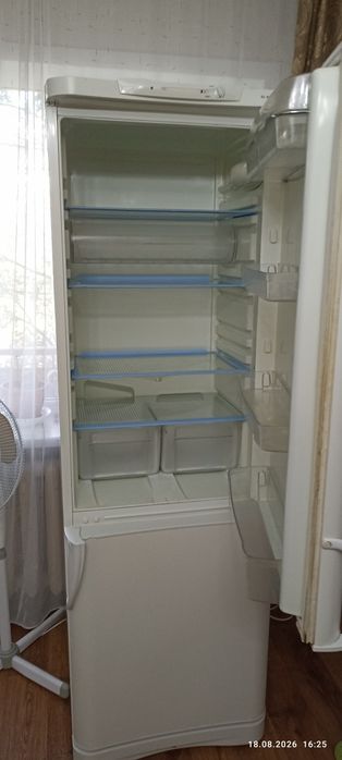Отдам бесплатно холодильник