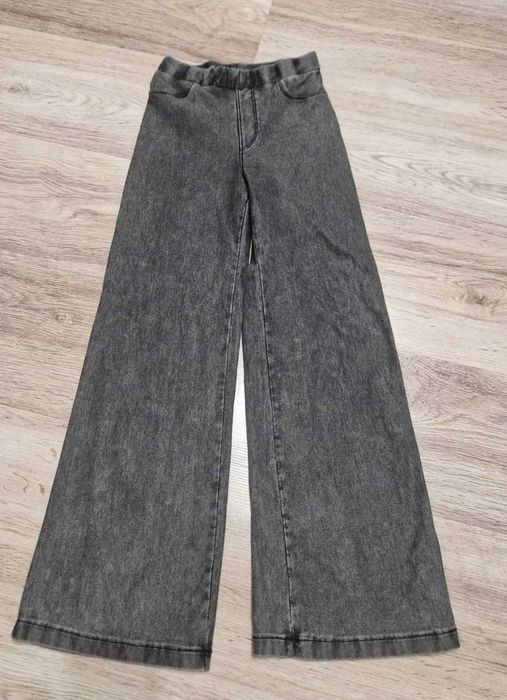 Blugi fete H&M 134 / 8-9 ani – model larg / evazat