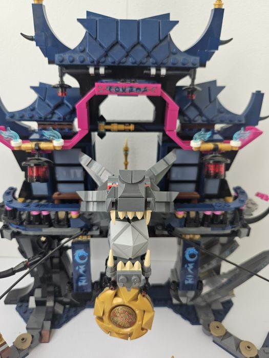 LEGO Ninjago 71813 – Wolf Mask Shadow Dojo (2024)