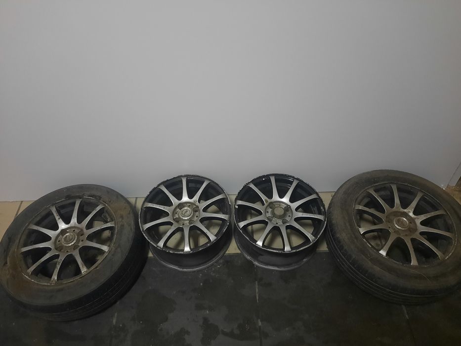 Продам диски r15 ниссан  4.114.3