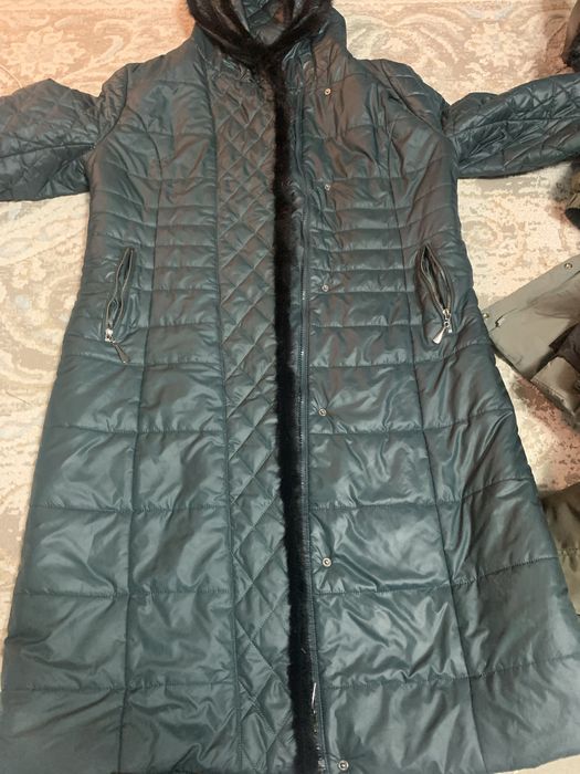 Продам женскую куртку зима