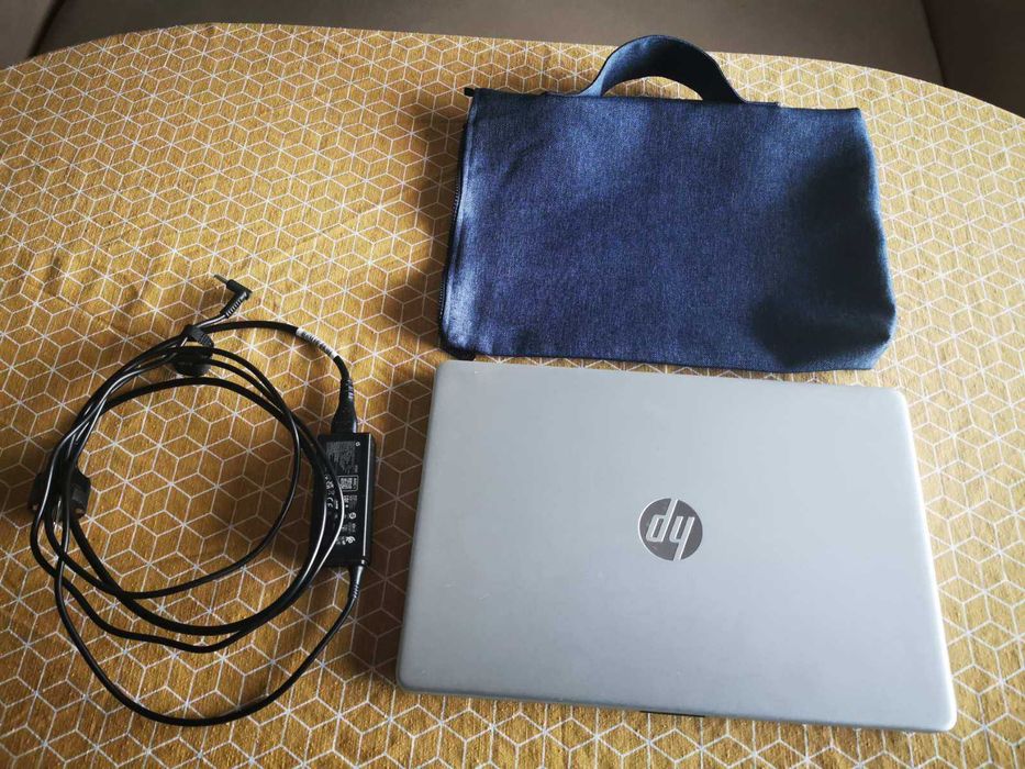 Лаптоп HP 15, Windows 11