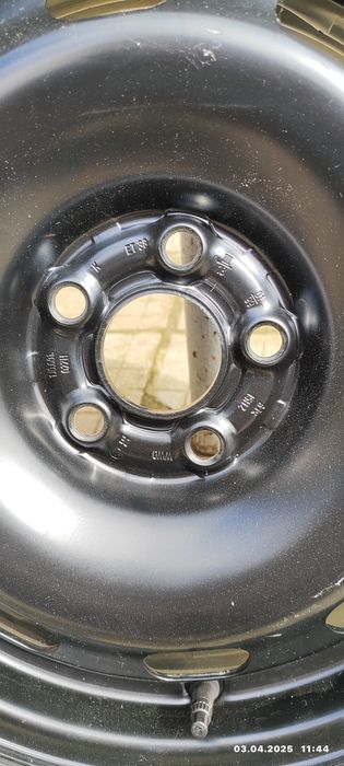 Резервна джанта с гума 5/100 ..195/65/15 .. 54.1..ет38