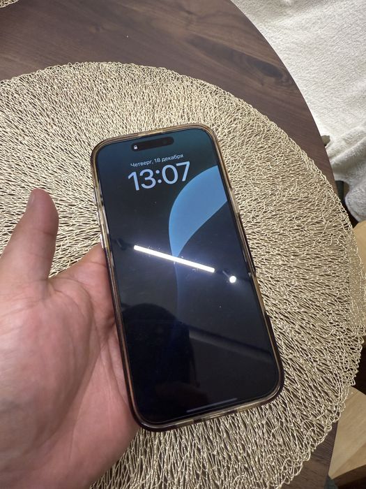 Продам apple iphone 16 pro max в отличном состоянии.