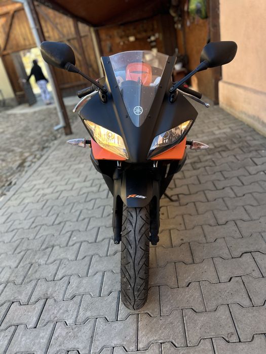 Yamaha YZF 125 2010