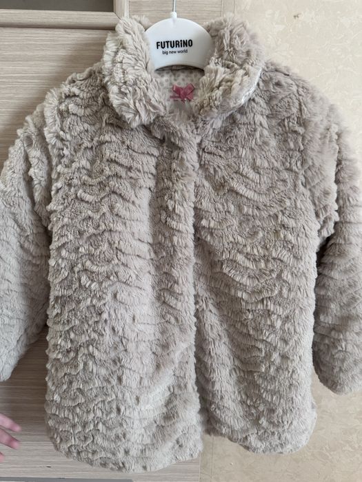 Продам шубку mothercare 92