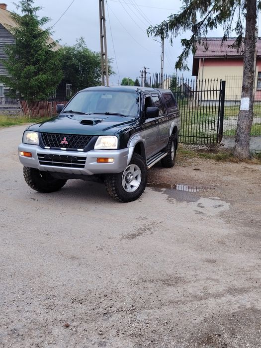 MITSUBISHI L200