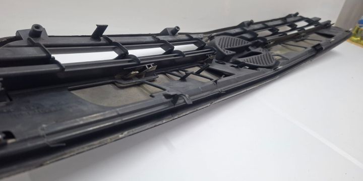 Grila radiator 13207140 Opel Meriva prima generatie (facelift)