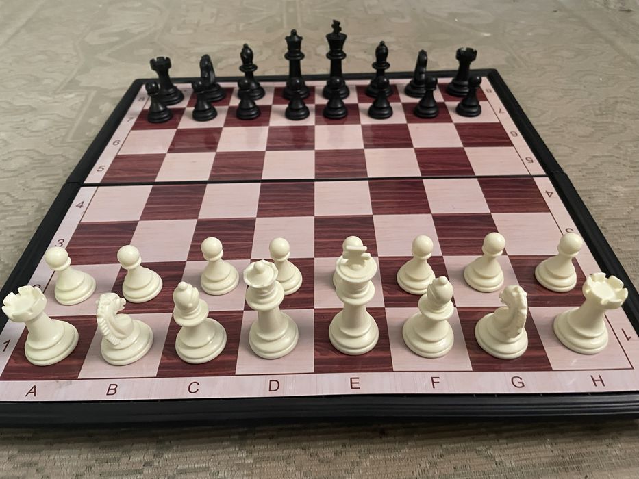 Доска  шахматная