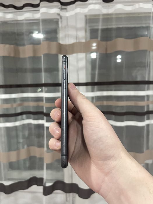 IPhone 11 64GB продам