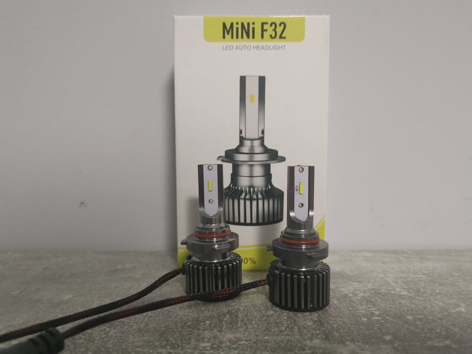 LED крушки за основни фарове