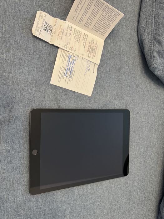 apple ipad 9 gen 64GB WIFi