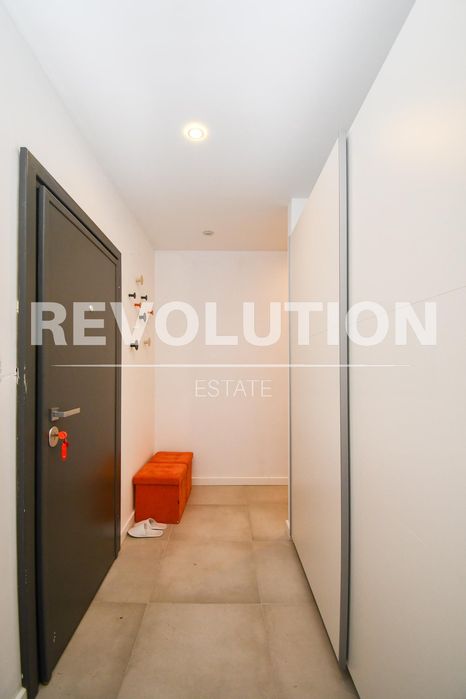 Двустаен апартамент в ж.к. Хаджи Димитър.