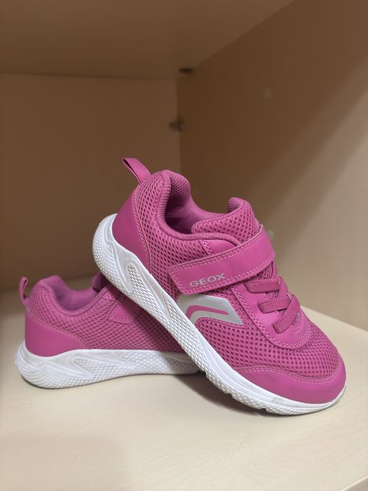 Кроссовки для девочки Geox
