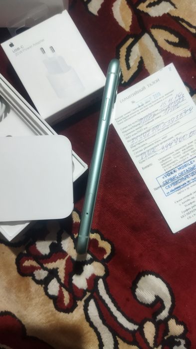 Айфон 11.    128 гб