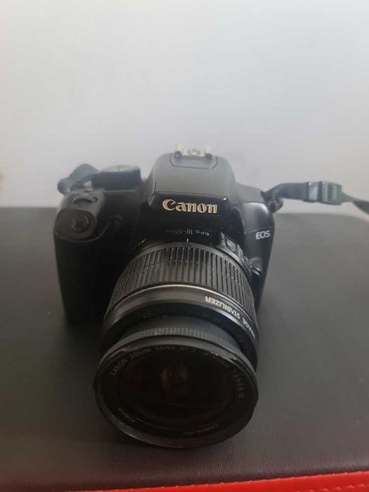 продам фотоаппарат Canon EOS 1000D