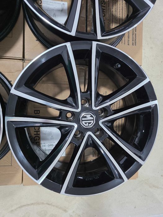 Jante 17 MG 3 MG 4 MG 5 MG 6 HS ES eHS ZS EV ZX Audi A4 Q2 Q3 5x112 et35