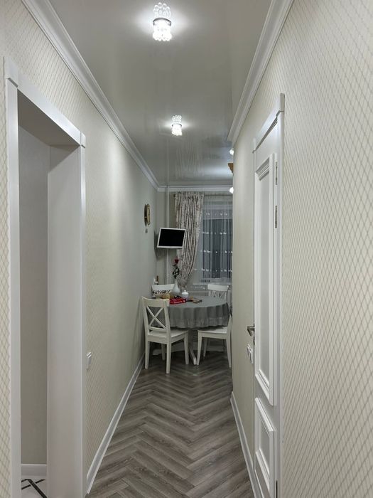 Продам четырехкомнатную квартиру