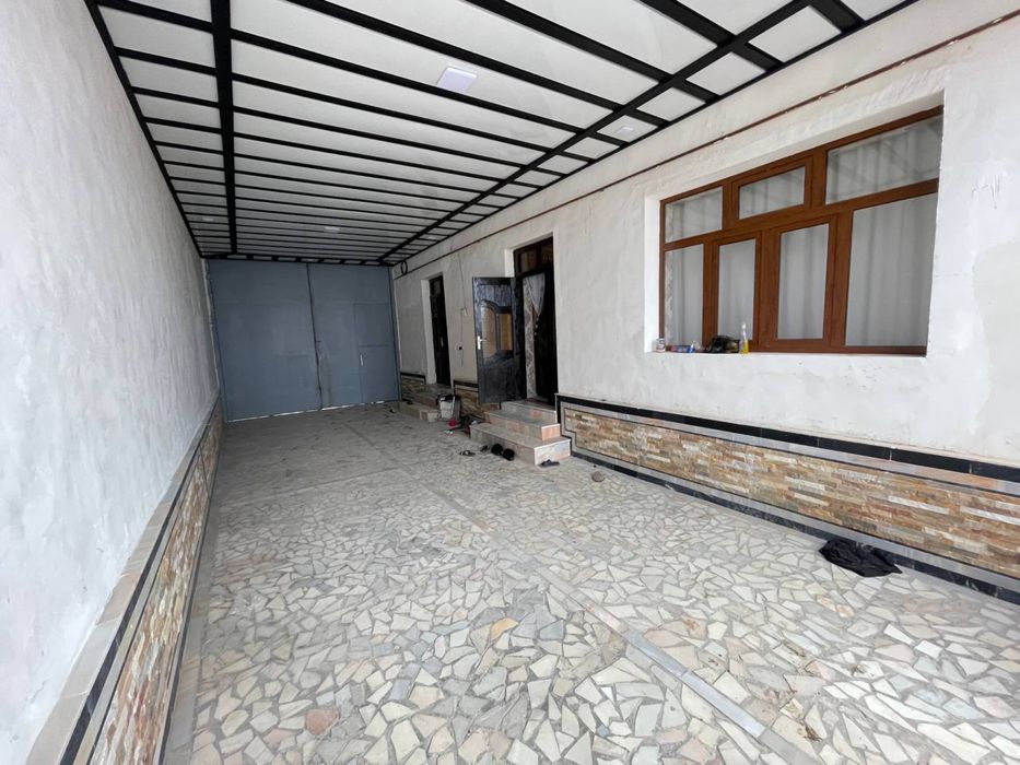 Navoiy shahrida, Karmana tumanida 7 sotixli hovli sotiladi