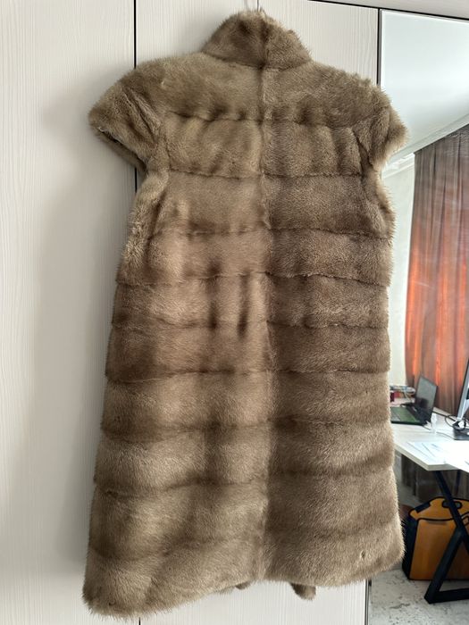 Норковый удлененный жилет