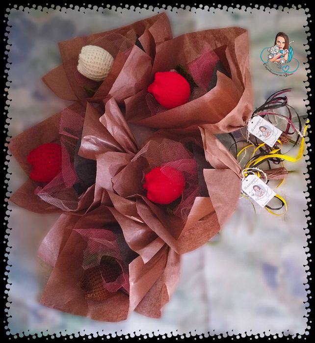 Плетени лалета в букет