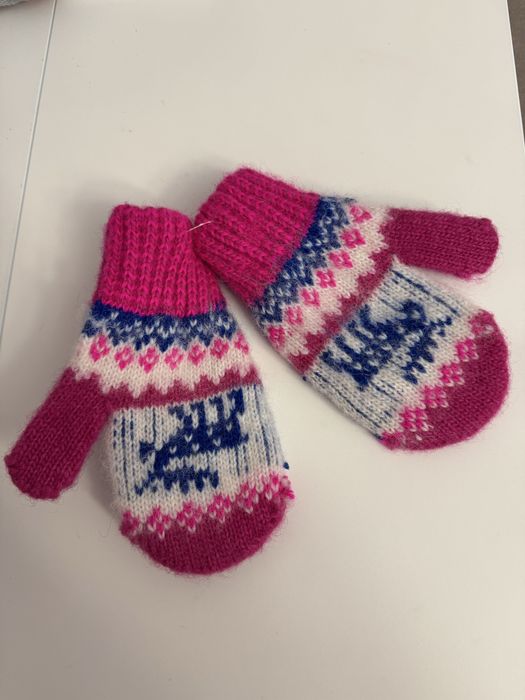 Продам детские варежки новые!