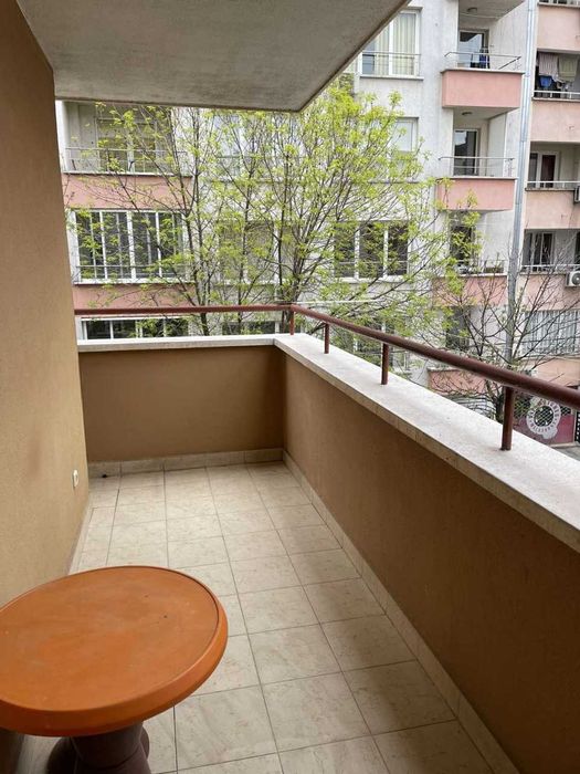 Дава се под наем Тристаен апартамент в София, Красно село - 70 кв.м за 677.79 € - Снимка #4