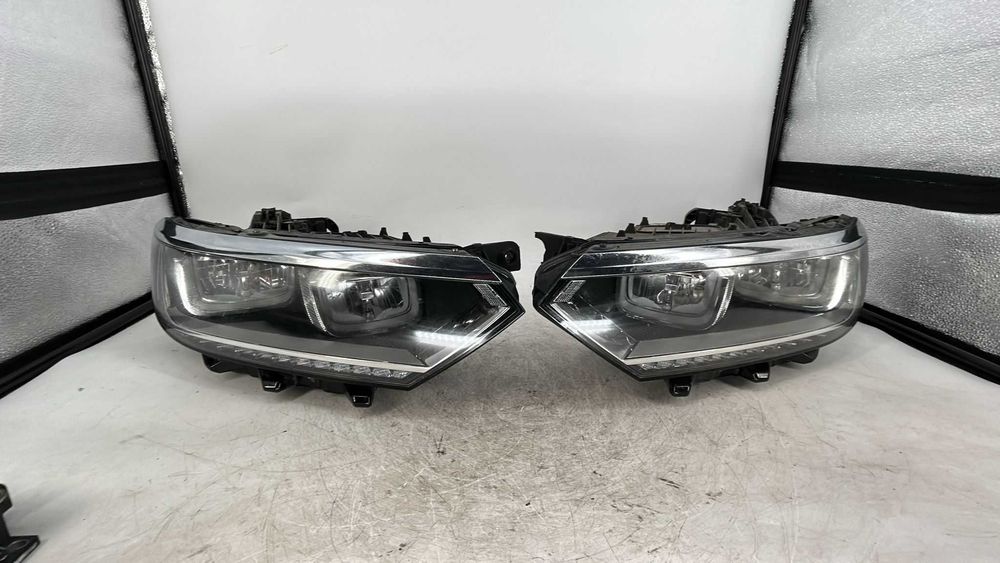 Far bixenon stanga/dreapta Volkswagen Passat B8