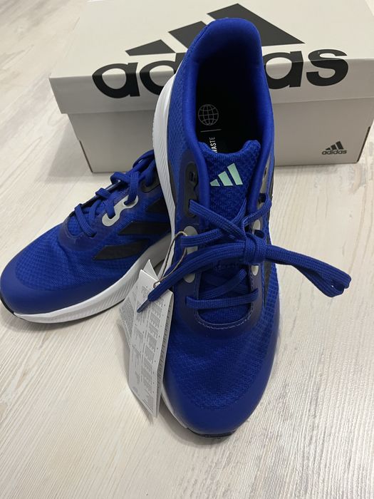 Маратонки Adidas