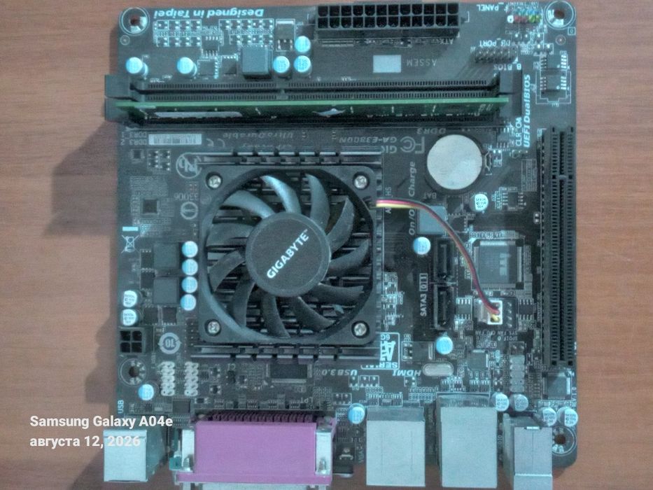 Материнская плата Lga 1155 и Amd  i3 + бонус видеокарта! комплект